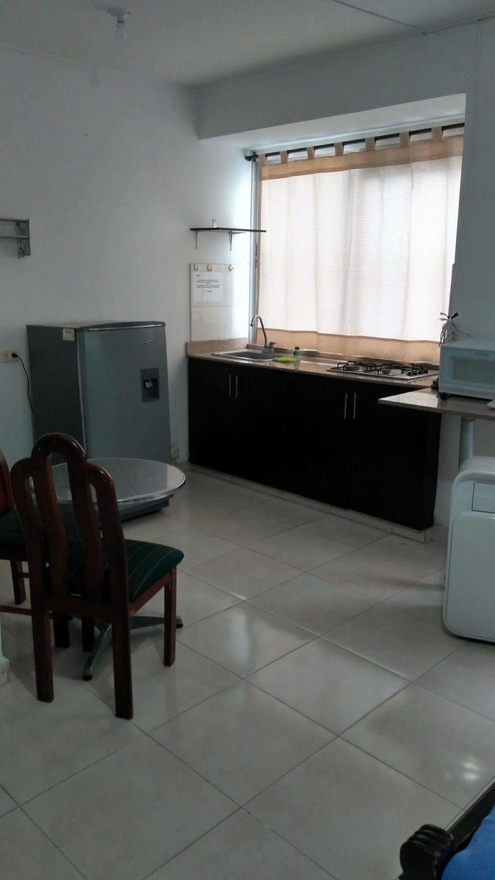 Arco Apartasuites Cali Bagian luar foto